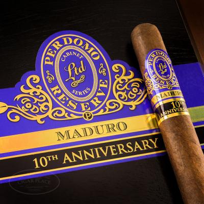 Perdomo Reserve 10th Anniversary Maduro Super Toro-www.cigarplace.biz-31